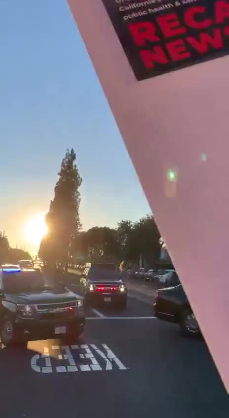 Fuck Joe Biden - Surrounded motorcade