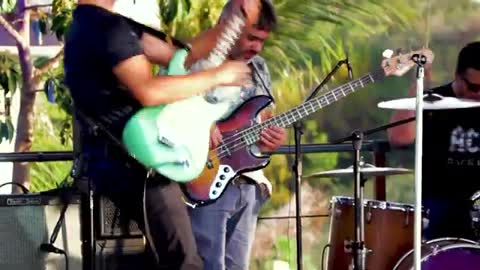 Brazilian rock band cover AC/DC