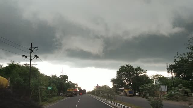 Clouds hangs about the place, like a friendly ghost.