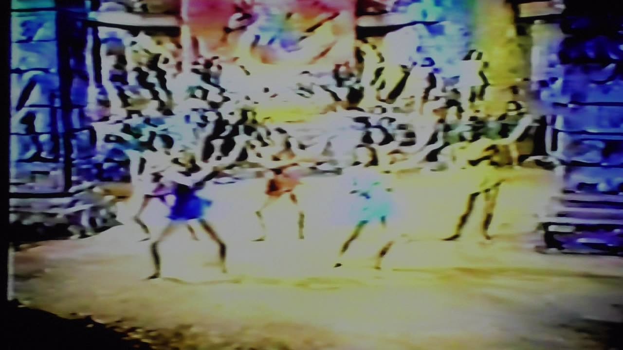 "Love Slaves of the Amazons"- 'sexy' dance highlight still awful!