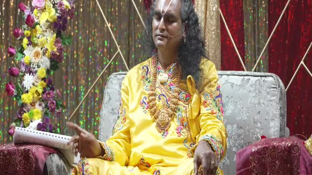 Kirtan in Mauritius - Guruji singing, March 2022