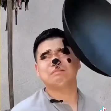 FAN MOMENTS funny video clips for Roost video