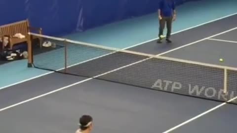 Nowthat’ssomebackspin#tennis#federer