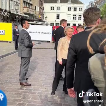 The great popularity of the Baroness-President of the EU! 🤡🥳💩