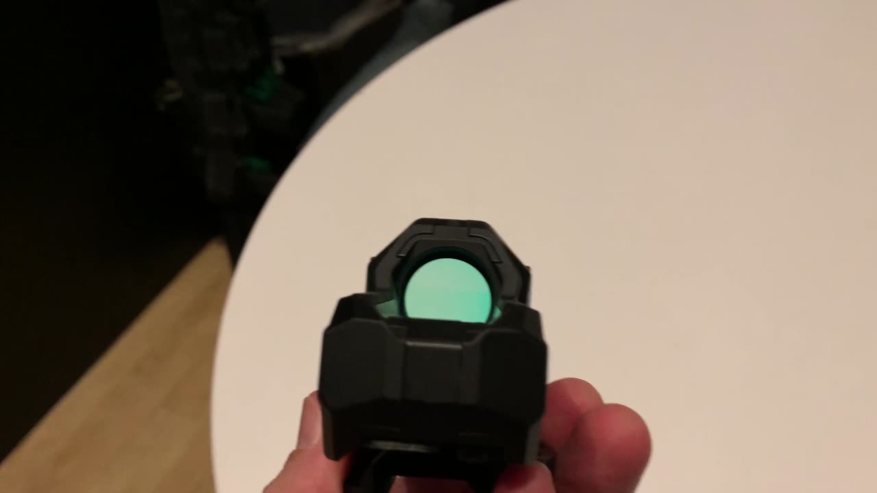 Meprolight M22 - Upgrade to the venerable M21 reflex sight