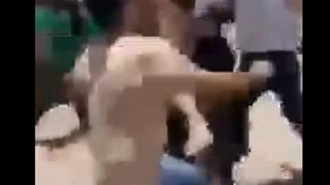 Citizens in Brazil beat the shit out of the Mayor who made mandatory vax pass for children tp eat