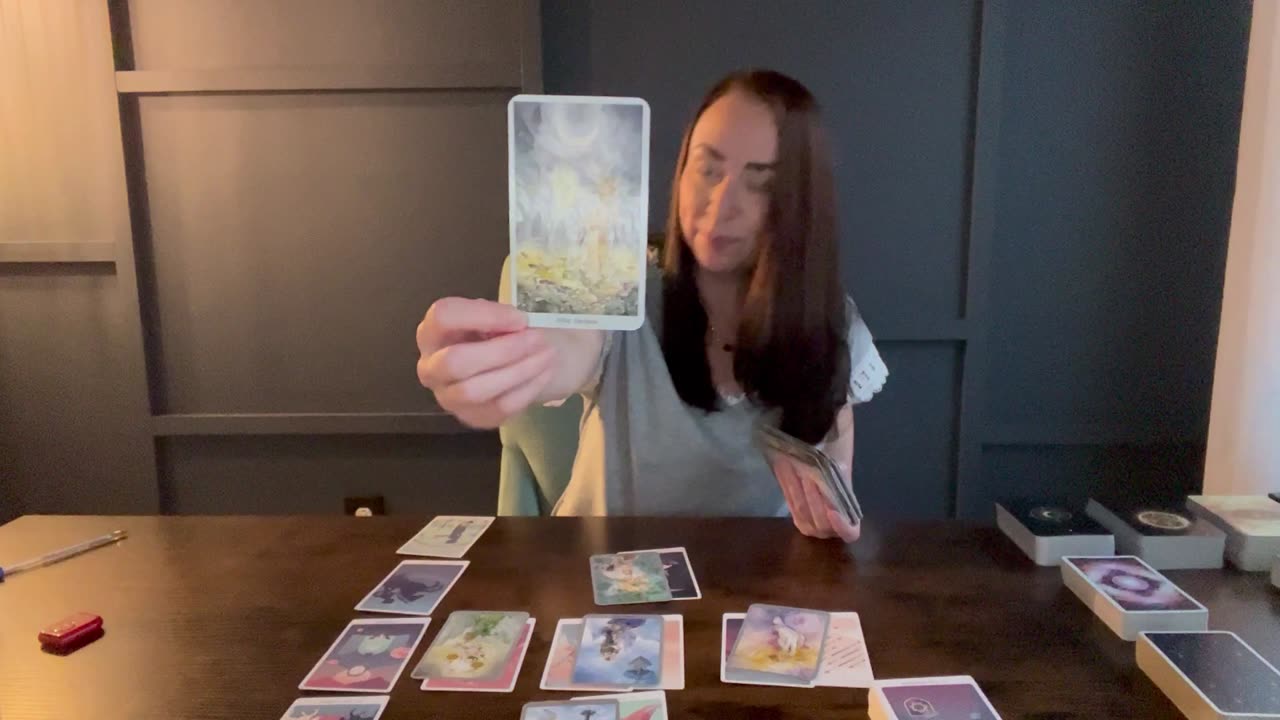 Leo - choosing happiness! #tarot #tarotreading #Leo #fullmoon #eclipse