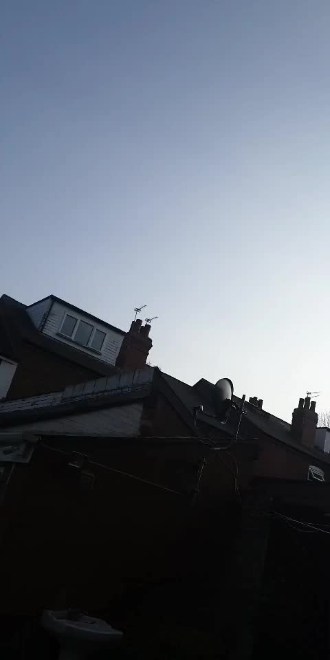 Single cloud in clear blue sky infront of Sun🤩