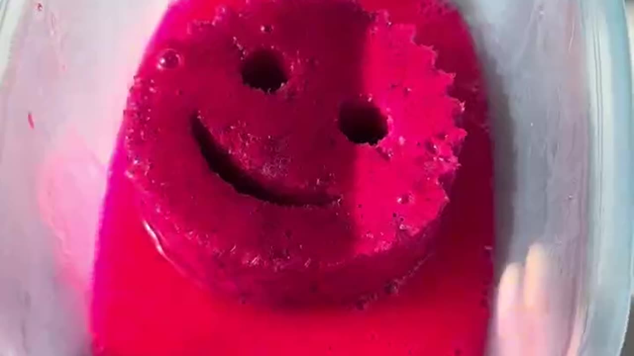 SCRUB DADDY vs SLIME 😱