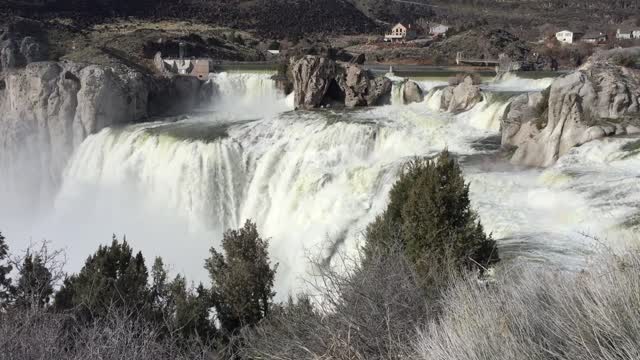 Shoshone Falls