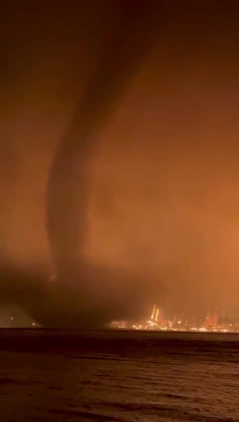 Fire Tornado was Caught in Camera by Firefighters.