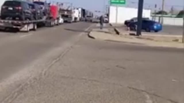 Penske Forces Trucker Out of Convoy