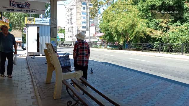 2022-07-31 Footage from Donetsk where brutal Ukrainian-fired petal or butterfly mines