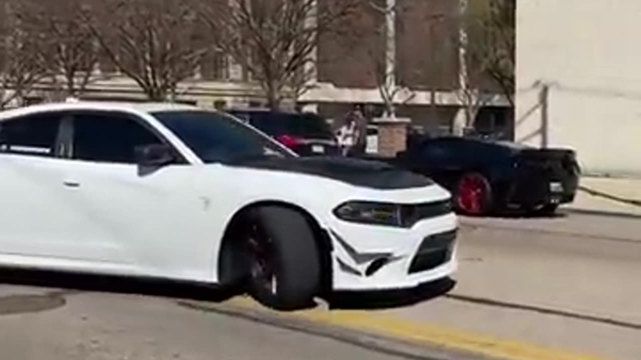 This hellcat WENT CRAZY at this car meet 😳🏎 BIGGEST BURNOUT 💨