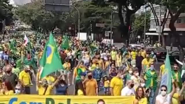 La variante brasiliana... alla narrativa.
