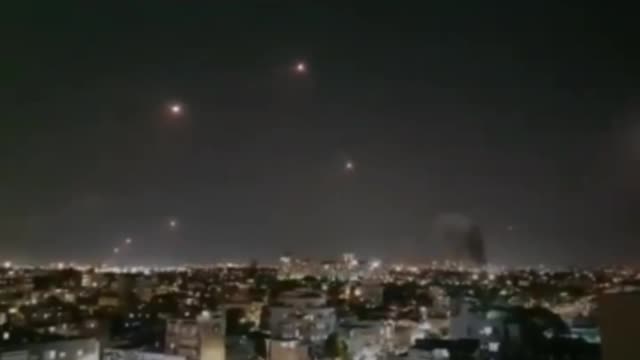 Hamas fires rockets at Israel strong senas