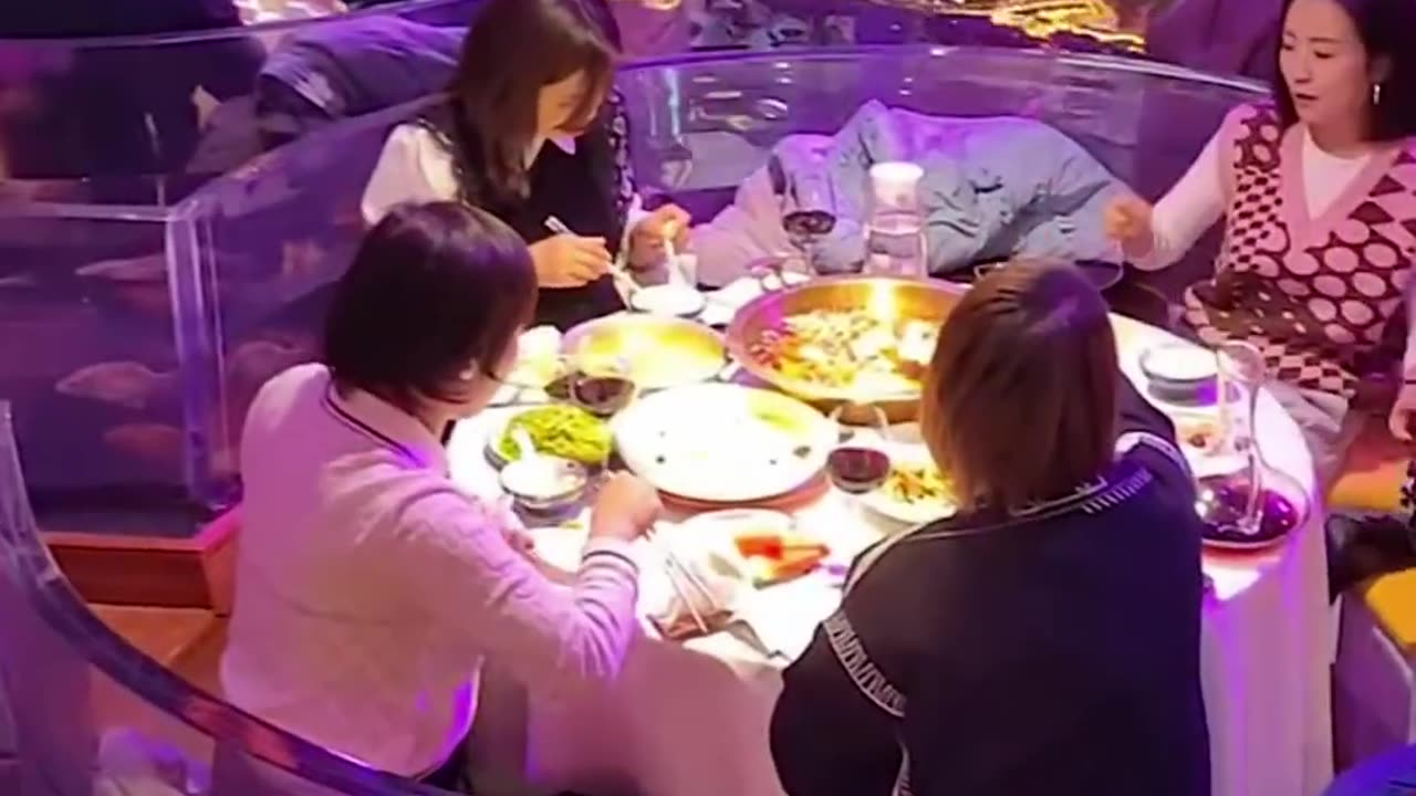 Unusual restaurant in Baoding China