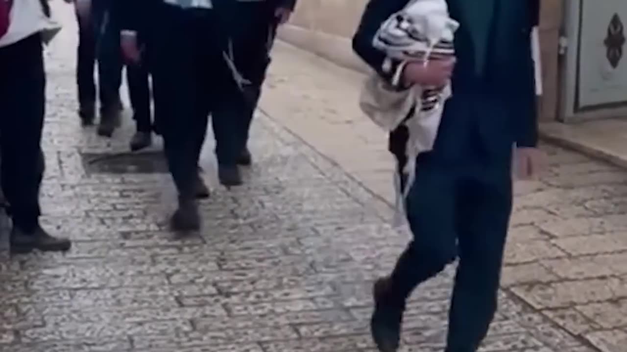 Anti-Christian Israelis Spit on Christian Nuns in Jerusalem