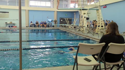 Man does laps during meet