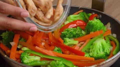 Chicken feed with vegetables