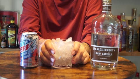 Dr McGillicuddy's Raw Vanilla Liqueur & Mtn Dew Freedom Fusion