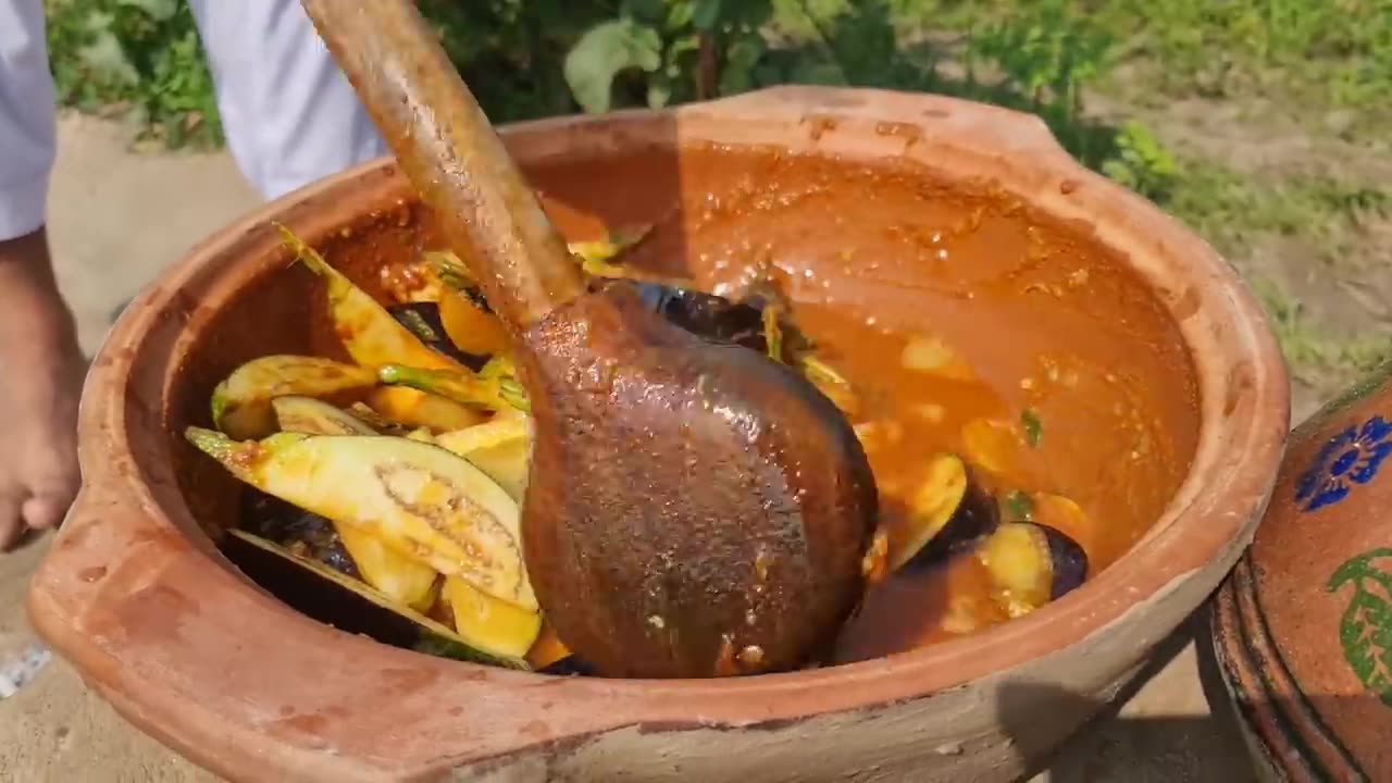 Aloo Baingan Sabzi Aloo Baingan Ka Salan Eggplant Recipe Village Style.