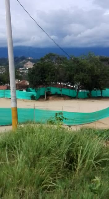 Denuncia en Girón. Permisos ambientales construcción