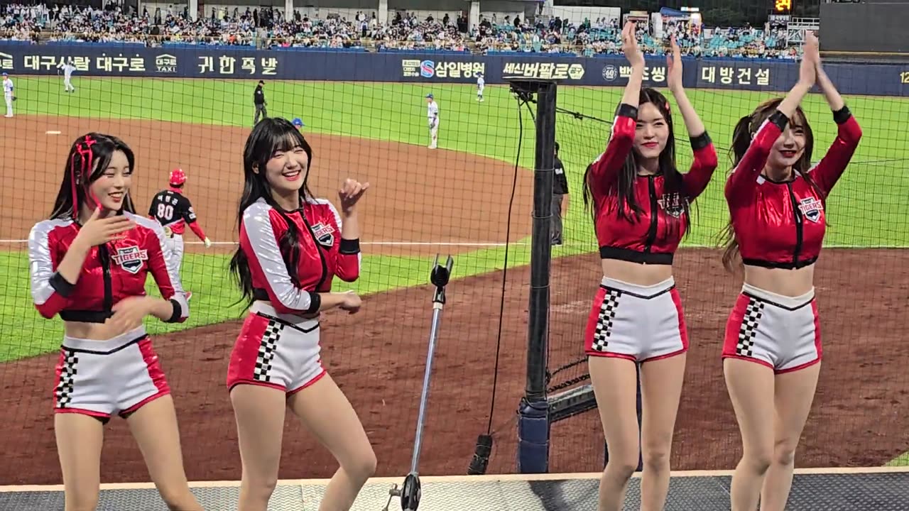 Korea Sexy DAnces 2024 - Korea Viral dances Lee Ju Eun Cheerleaders