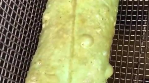 Fried green pepper roll