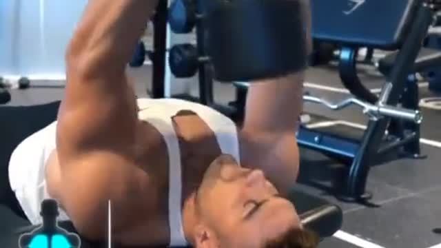 Ryan Terry's chest training