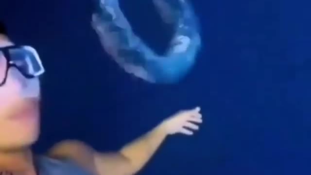 Underwater bubble