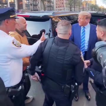 WE LOVE OUR HEROES!!!💙