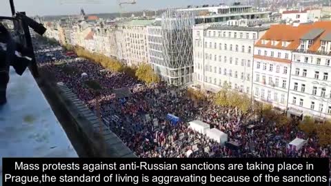 Czech protesters call for new government, direct gas talks with Russia
