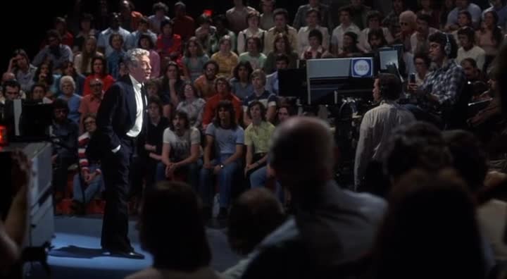 Traccie di verità dal film La Dittatura Perfetta è quella invisibile