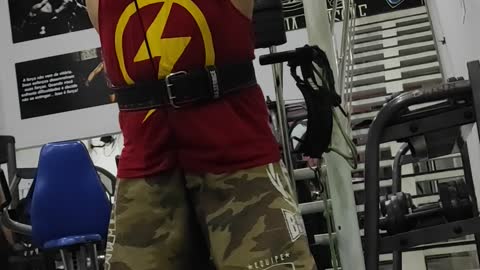 Treino de ombro pouca carga movimentos lentos 05/08/21