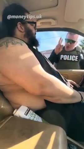 IF THIS IS REAL, GIVE THAT COP A RAISE. 😂