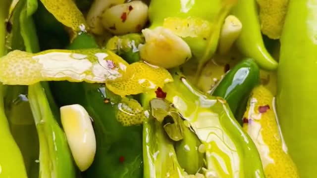 Italian- Style Peppers in Oil