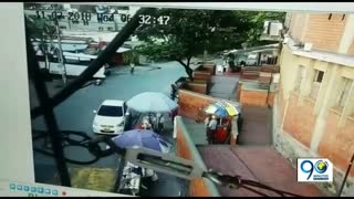 Video registró impresionante accidente de un bus escolar que dejó ocho heridos en Cali