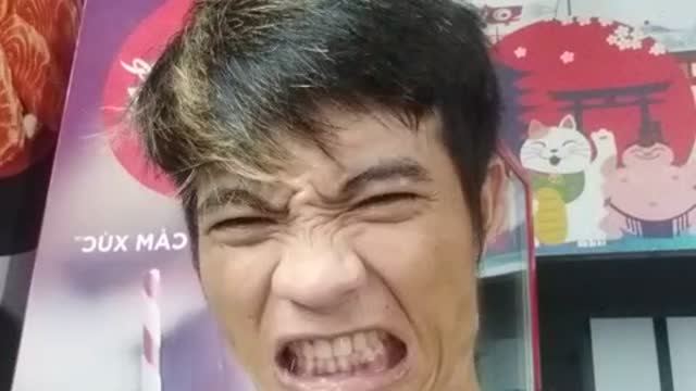 Người có bộ mặt sấu nhất thế giới