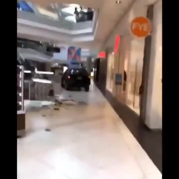 🚨UPDATE: The police are in Del Amo Mall is on High Alert Torrance | California