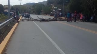 Bloqueo de habitantes de San Juan Nepomuceno