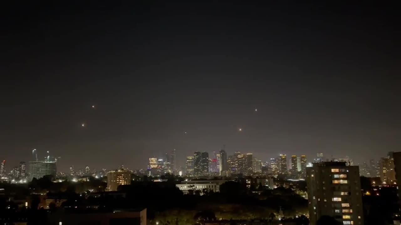 🚀🇮🇱 Israel War | Iron Dome Interceptions in Tel Aviv | Heavy Rocket Barrage | RCF