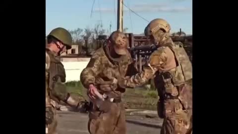 Russia released live video, 265 Ukrainian troops evacuated from Azov Steel Plant