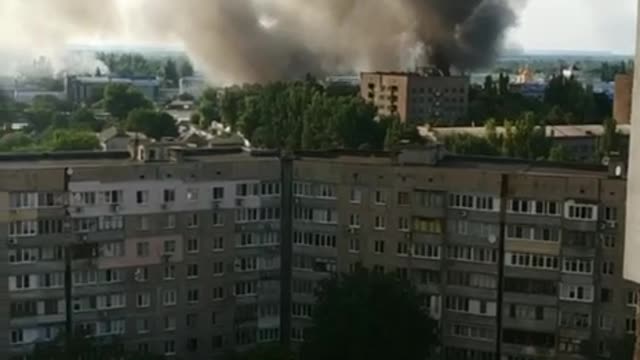 Ukrainian artillery strike on Donetsk