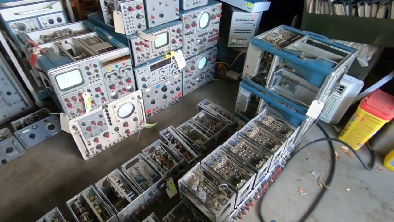 Amazing Vintage Tektronix Auction Haul