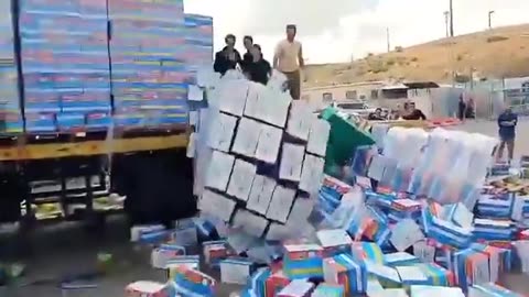 -L'ESSERE VIGLIACCHI NON HA CONFINI-