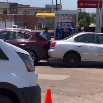 Irving, Texas: Gas drops 8 cents and it’s absolute war at the pumps in DFW