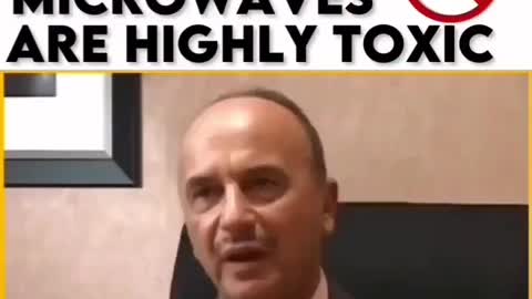 Microwave kills all nutrients in food