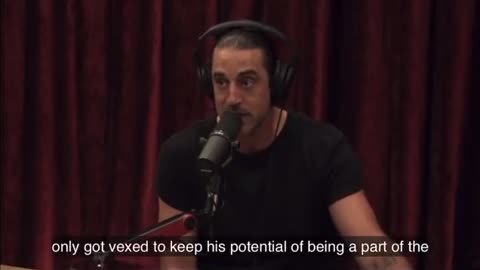 WATCH: Aaron Rodgers Gives Behind-the Scenes Details on the NFL’s ‘Fauci Stooge’