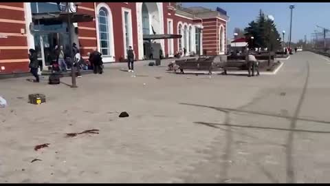 +18 Disturbing Video showing dead and wounded